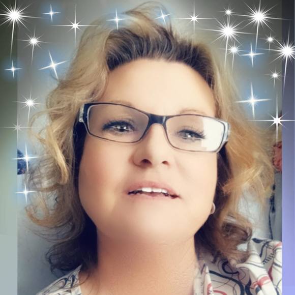 Meet your Posher, Cheryl - Picture 1 of 1